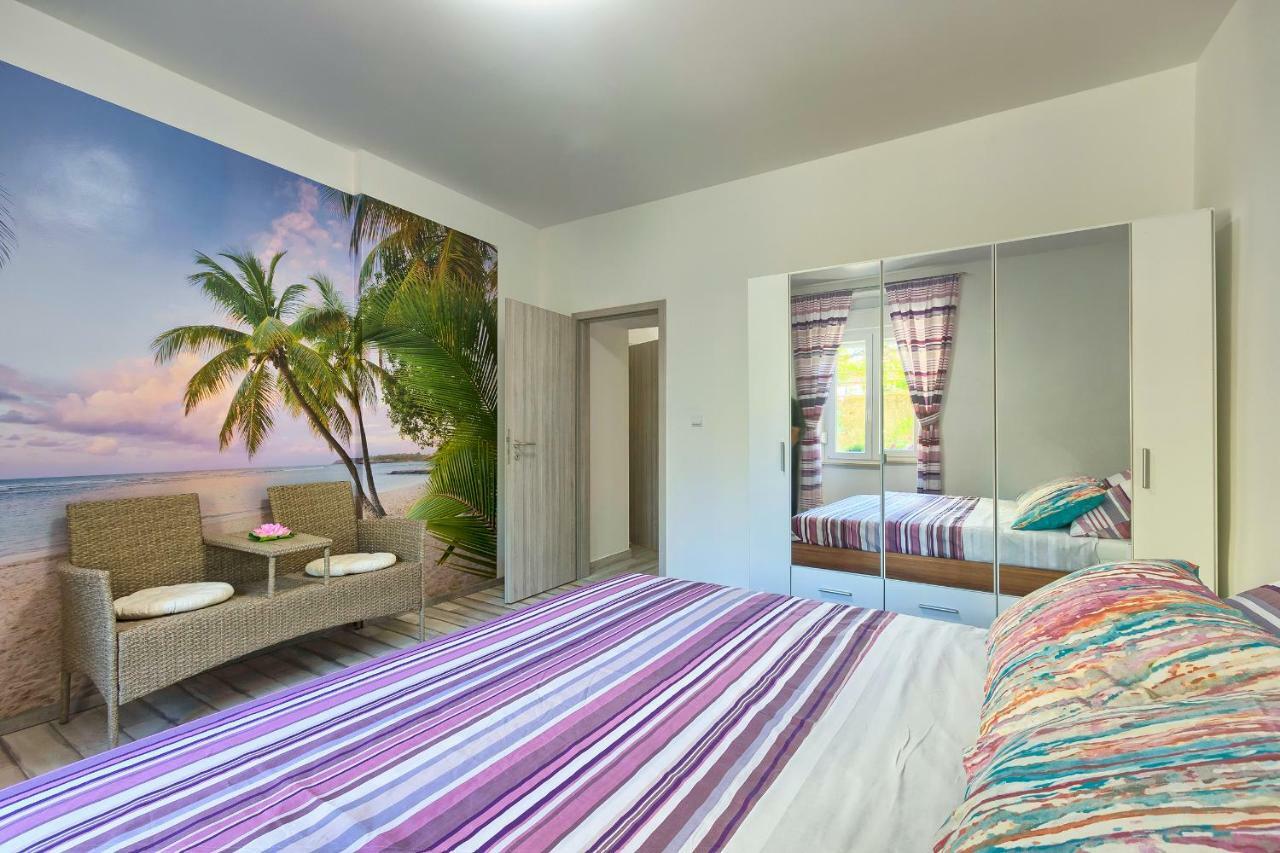 Amfiteatar Moris Apartment *