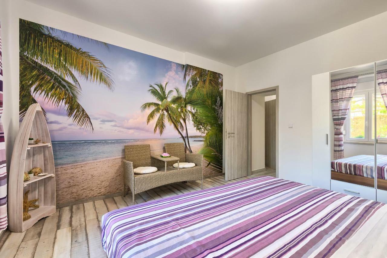Apartment Amfiteatar Moris *