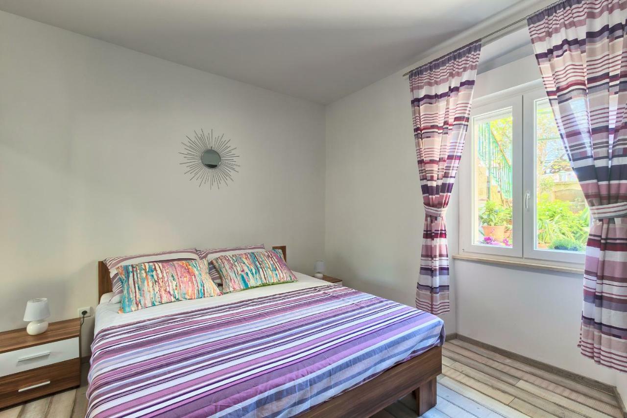 Amfiteatar Moris Apartment *