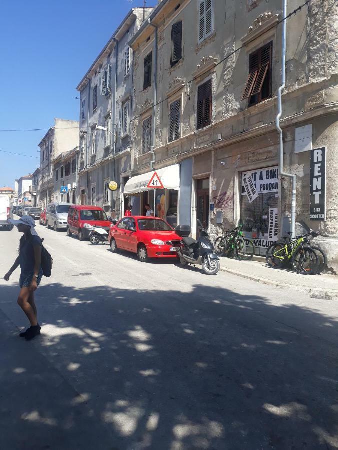 Amfiteatar Moris Pula